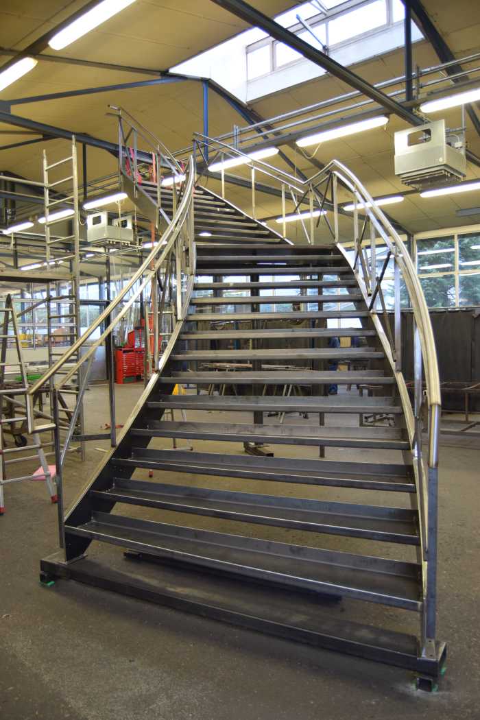 stiegenaufgang-sport-lohninger-phase3006