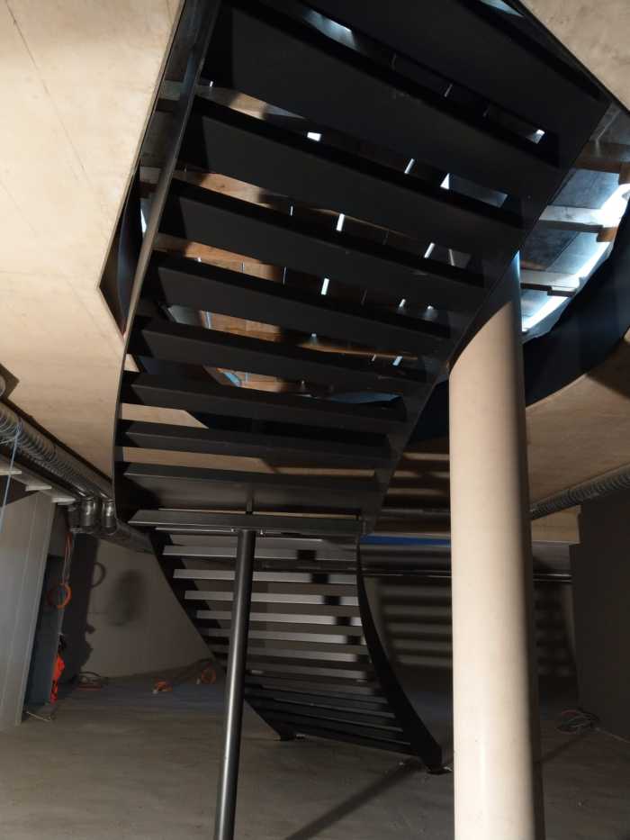 stiegenaufgang-sport-lohninger-phase4002