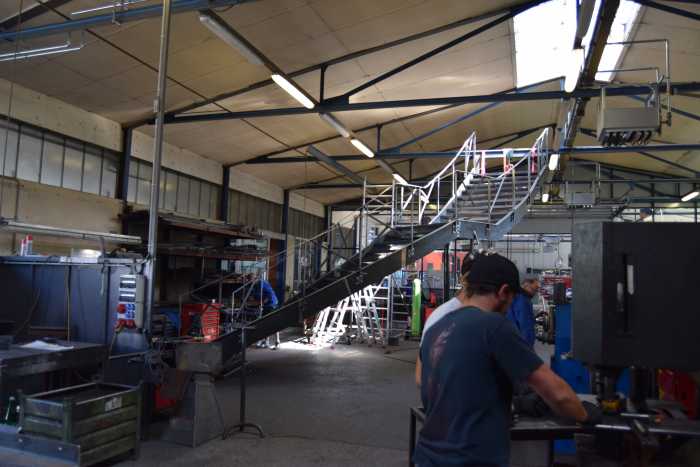 stiegenaufgang-sport-lohninger-phase2004